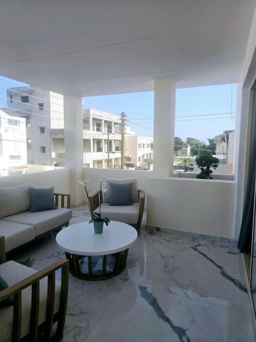 Deluxe Apartment Paphos Eksteriør billede